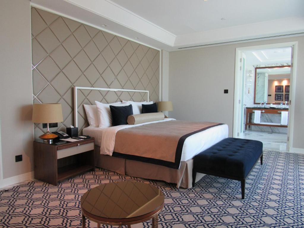 hotel-thumb