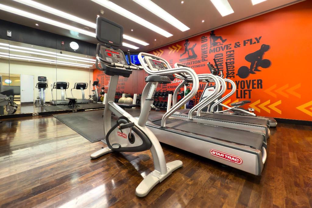 Dubai International Terminal Hotel - Sports and Entertainment