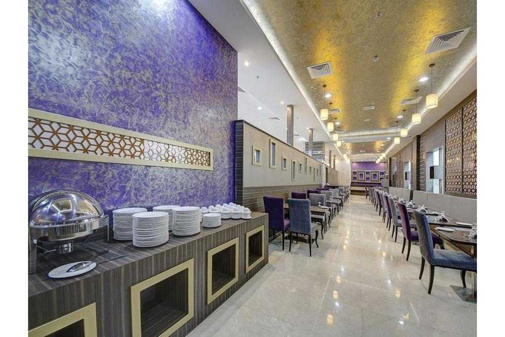 Orchid Vue Hotel - Restaurant