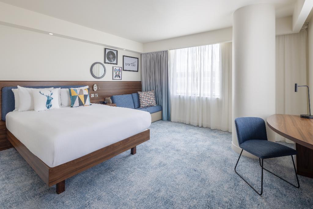 Hampton By Hilton Gatwick North
