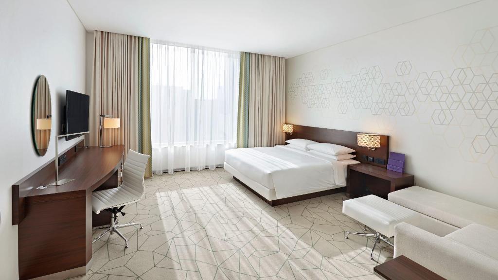 Hyatt Place Dubai Baniyas Square photo 44