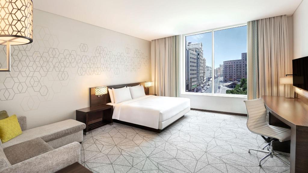 Hyatt Place Dubai Baniyas Square photo 46