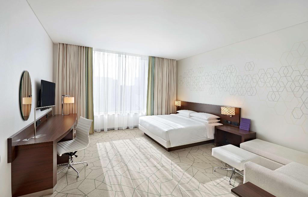 Hyatt Place Dubai Baniyas Square photo 32