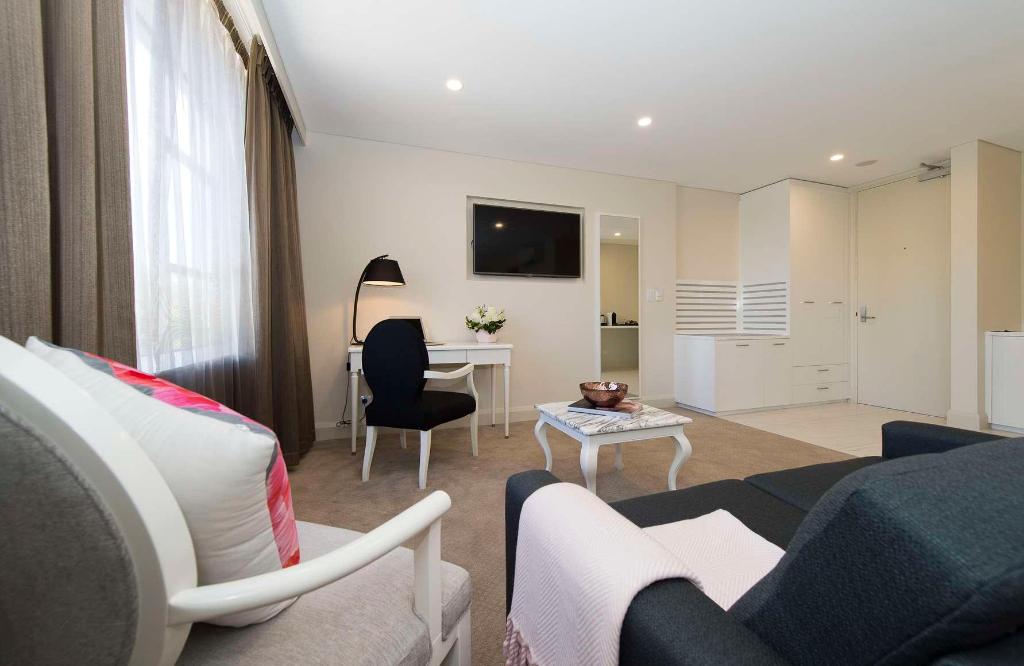 Canberra Rex Hotel and Serviced Apartments