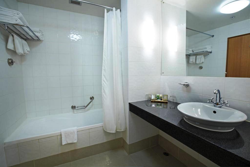 hotel-thumb