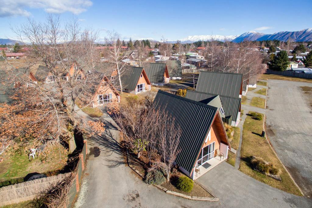 Mountain Chalet Motels