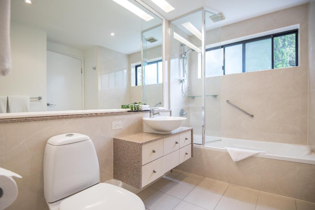 Noosa Springs Resort