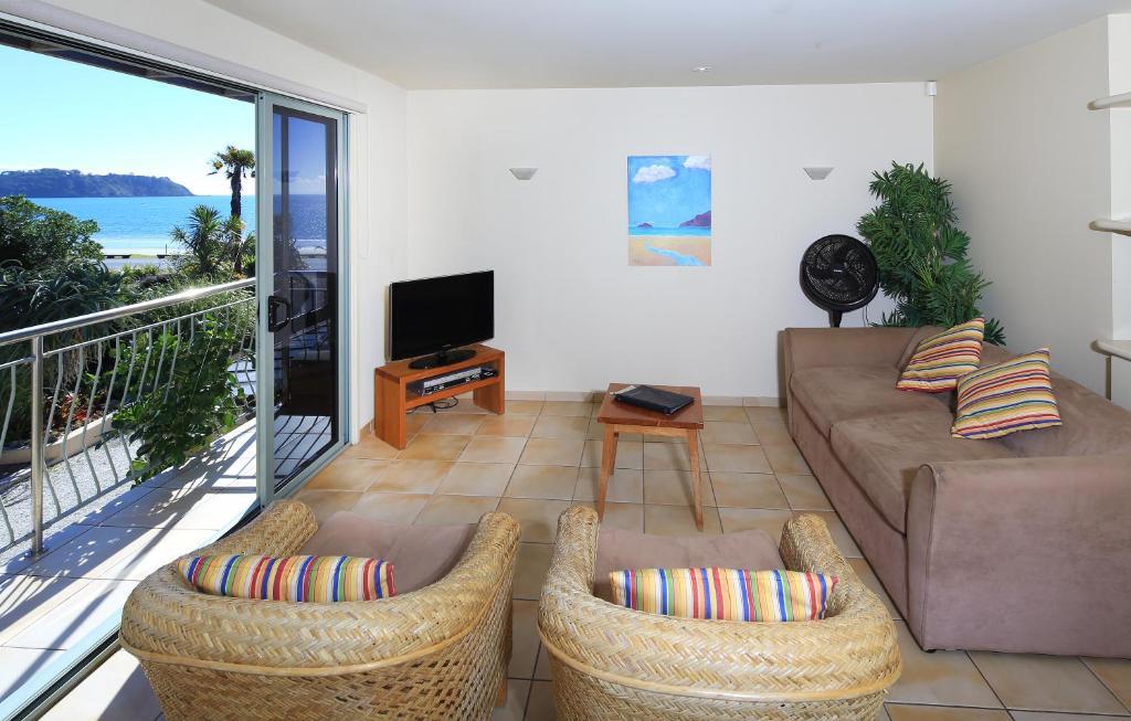 Onetangi Beach Apartments