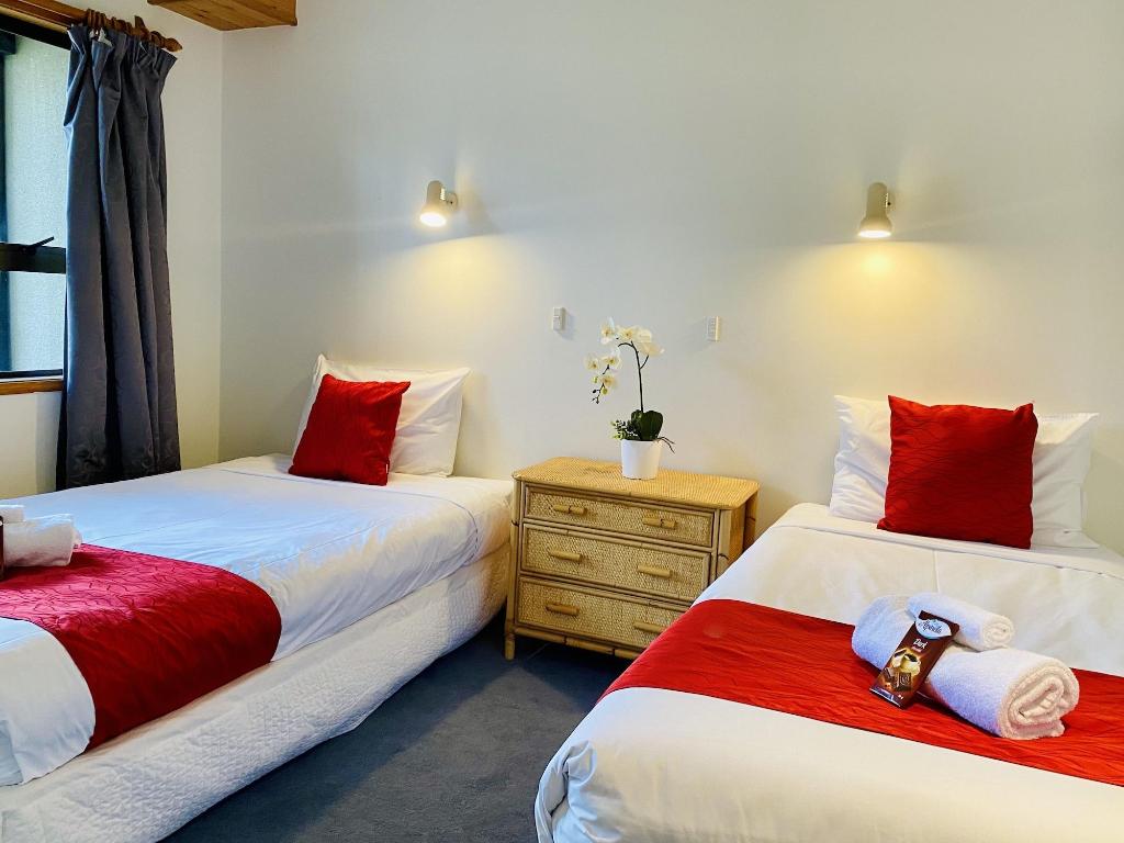 Pacific Harbour Lodge