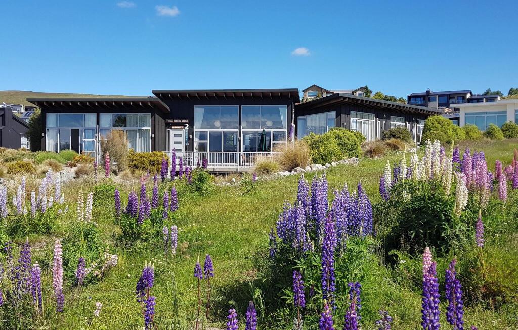 Three Rivers Lodge