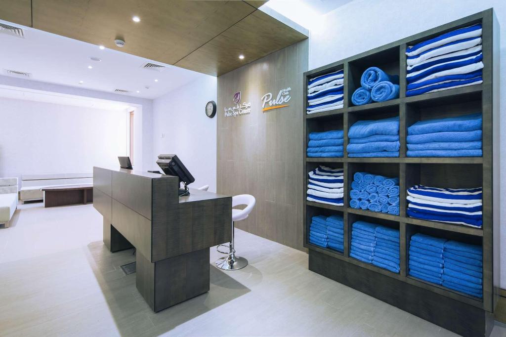 Ayla Bawadi Hotel - Sports and Entertainment