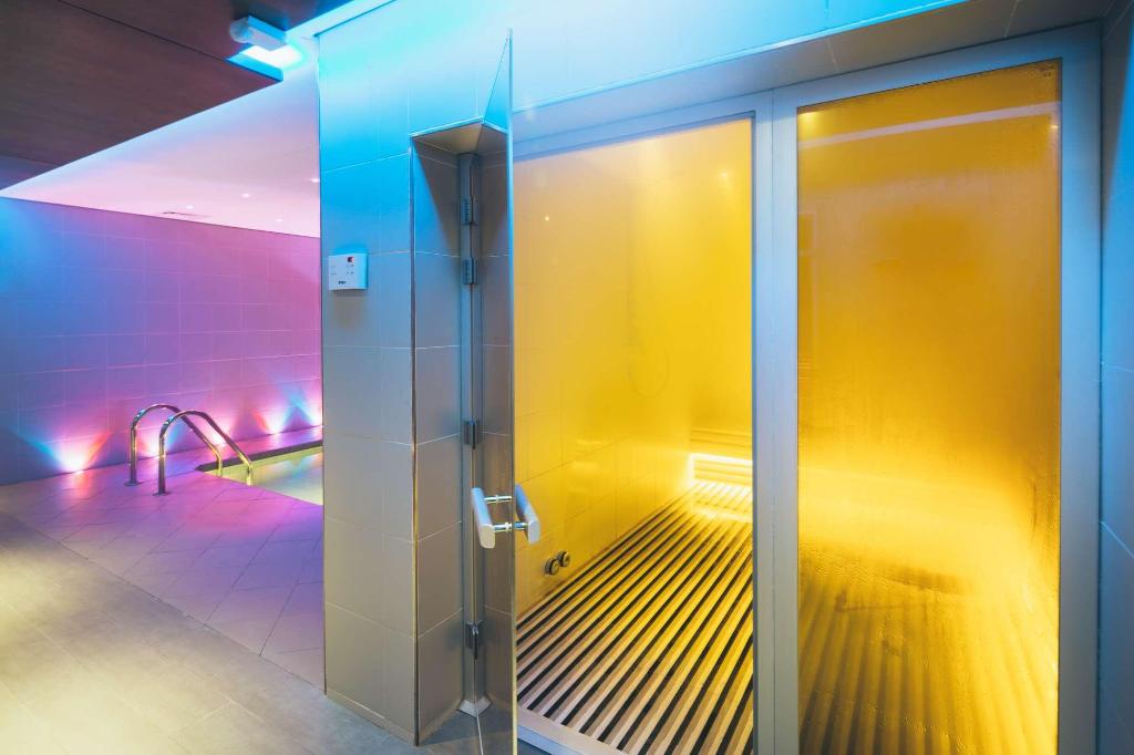Ayla Bawadi Hotel - Sports and Entertainment
