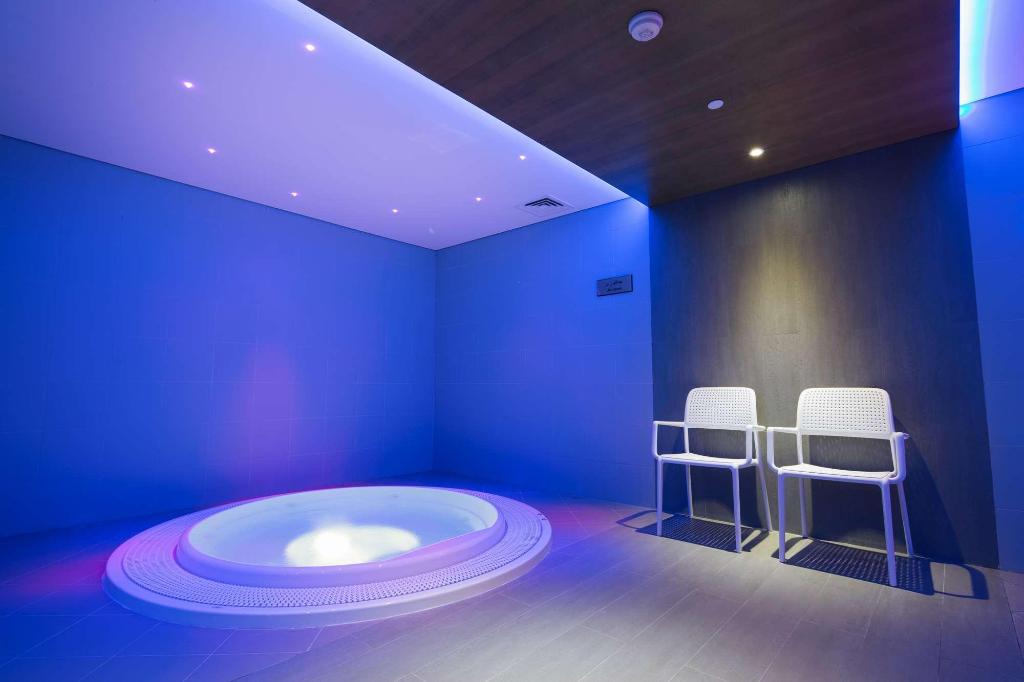 Ayla Bawadi Hotel - Sports and Entertainment