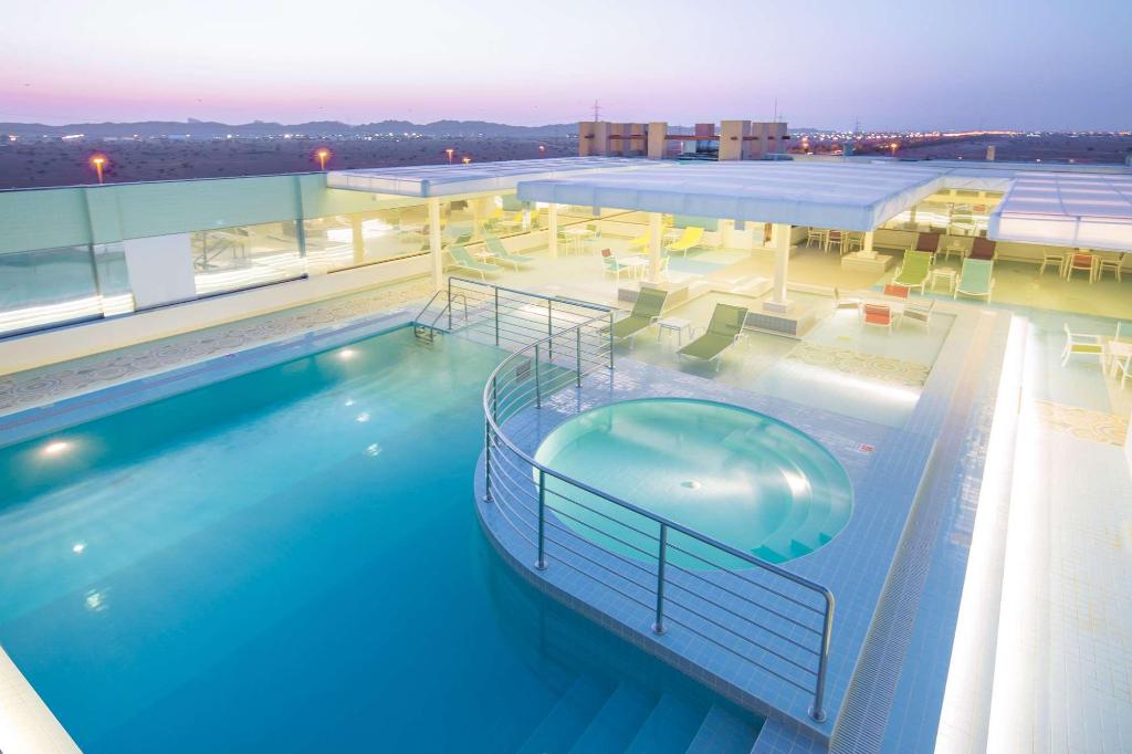 Ayla Bawadi Hotel - Pool