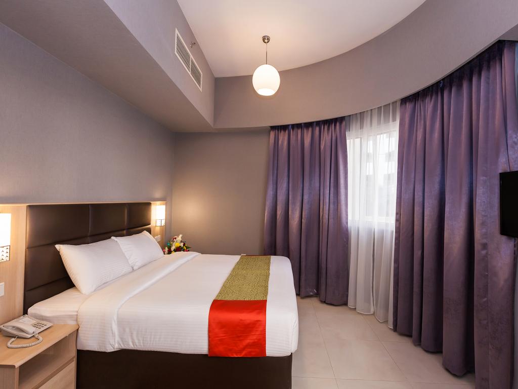 Florida (ex. Flora) Square Hotel