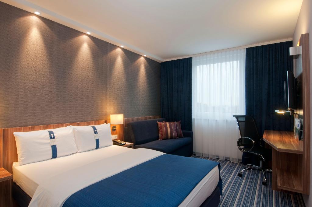 hotel-thumb