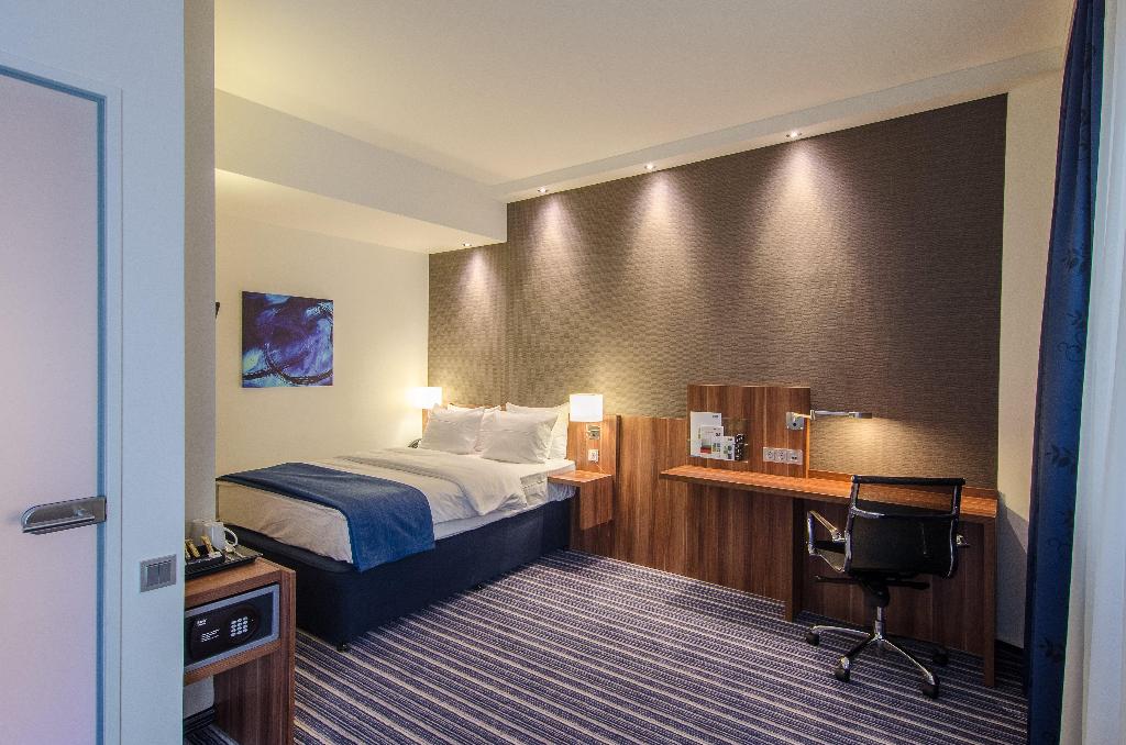 hotel-thumb