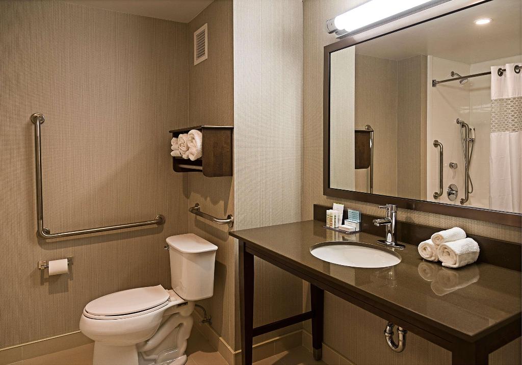 Hampton Inn by Hilton Ottawa Airport