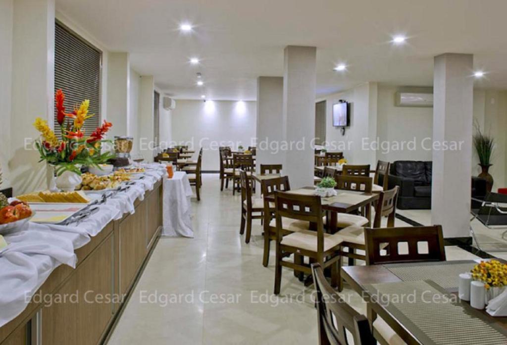 Vida Plaza Hotel