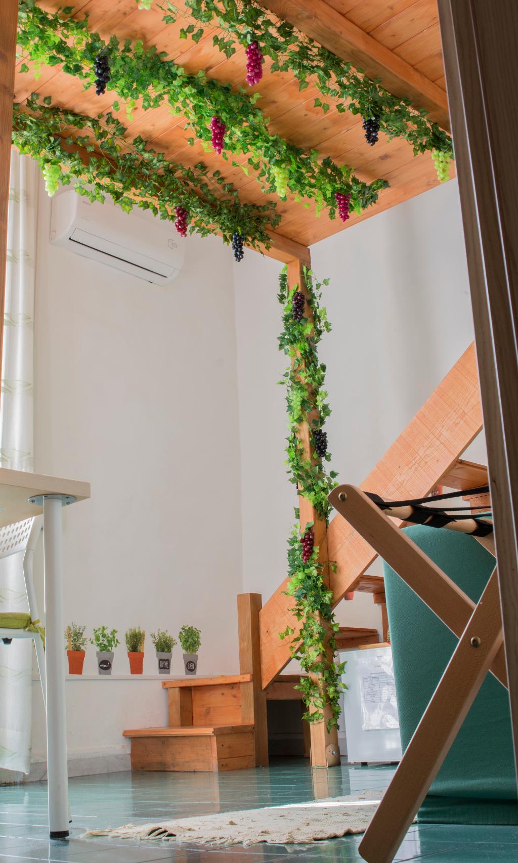 B&B Tecla