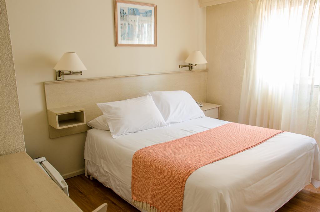 UY Sunset Beach Hotel