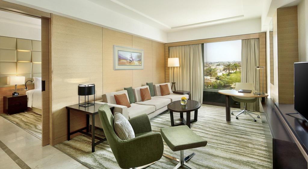 DoubleTree by Hilton Riyadh - Al Muroj Business Ga
