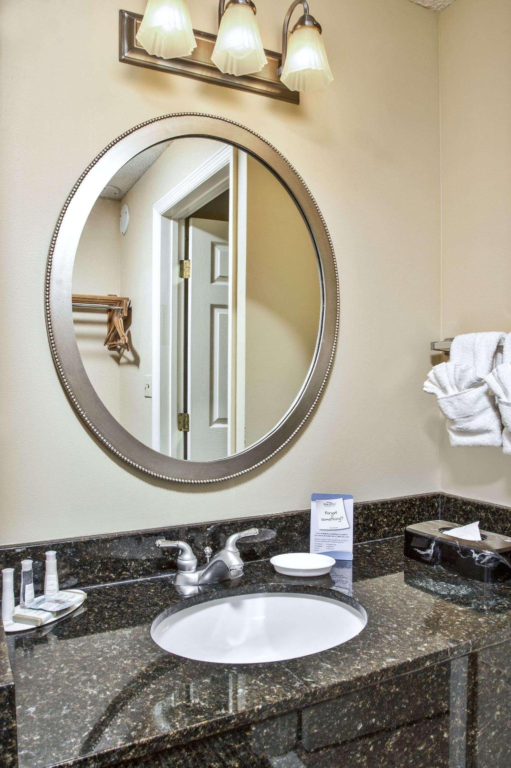 Baymont by Wyndham Knoxville/Cedar Bluff