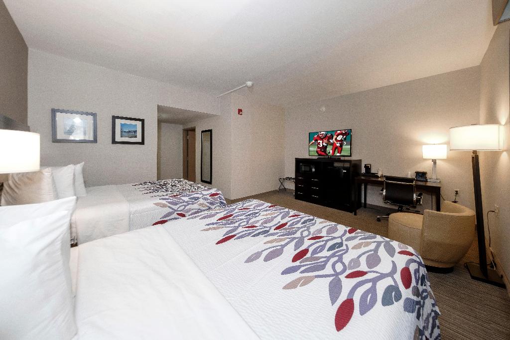 Red Roof Inn and Suites Newburgh – Stewart Airport