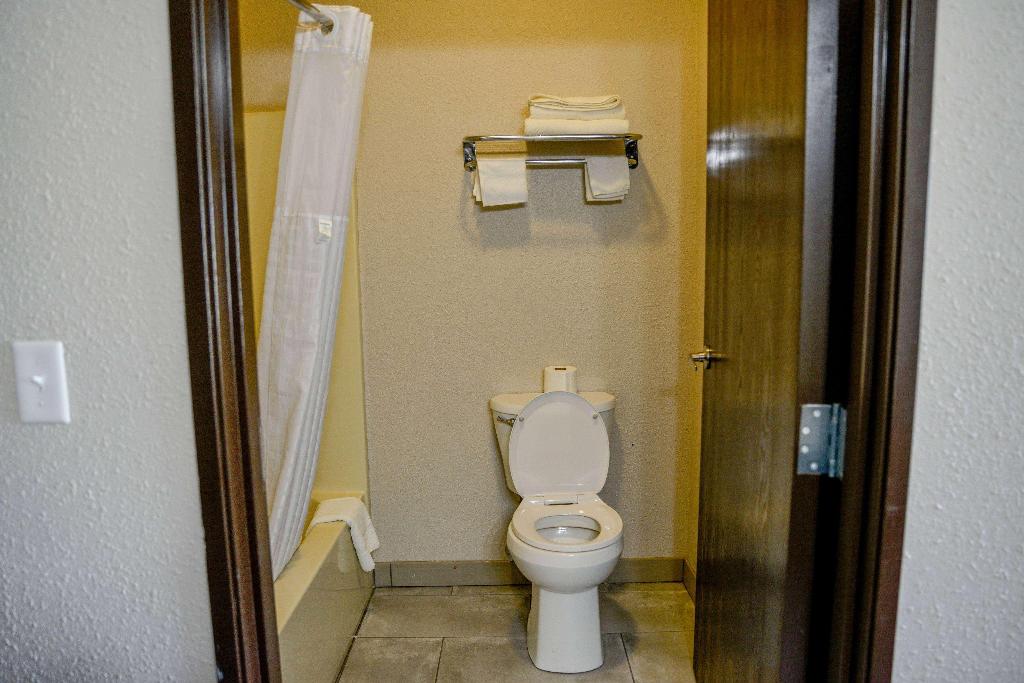 Baymont By Wyndham O'Fallon St. Louis Area