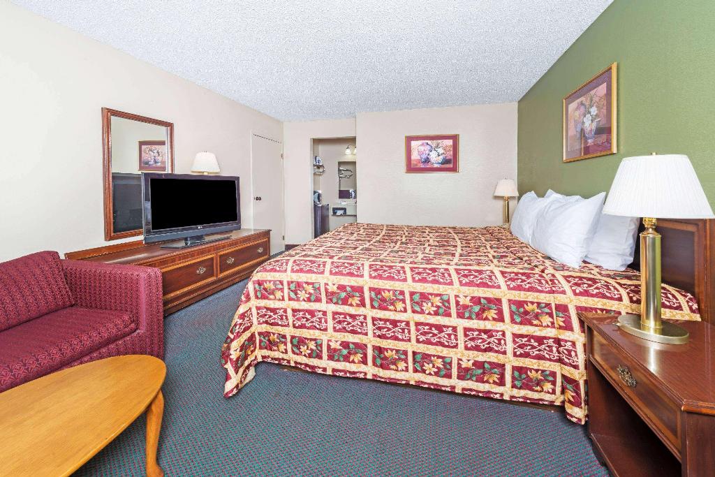 Days Inn By Wyndham New Market Battlefield