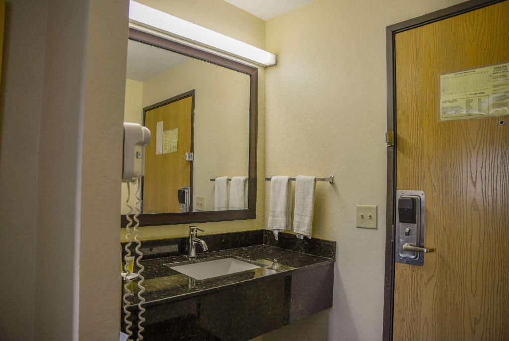 Days Inn By Wyndham Mount Vernon