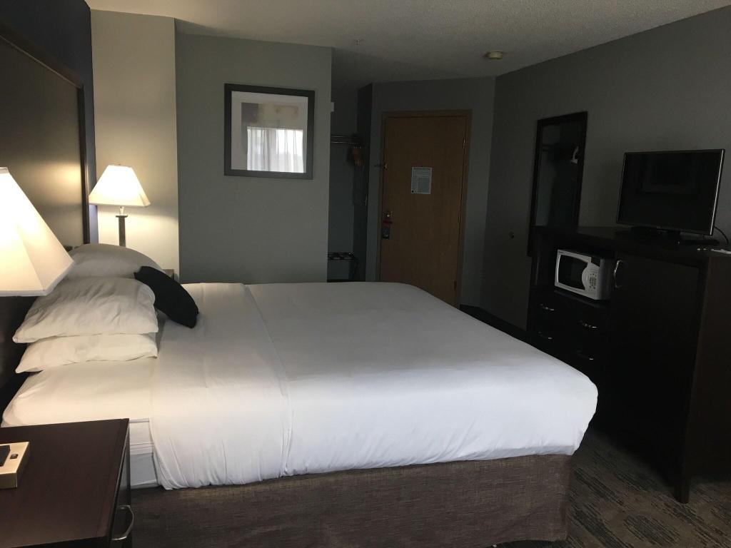 Red Lion Inn Suites Sequim