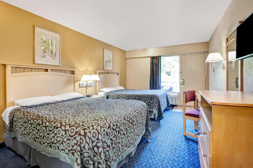 Days Inn by Wyndham Louisville Airport KY