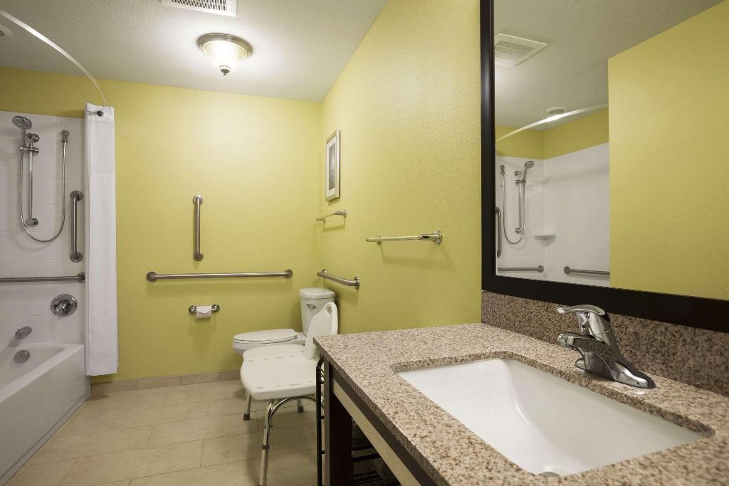 Sleep Inn & Suites Altoona North