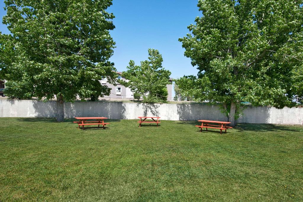 Howard Johnson By Wyndham Red Deer