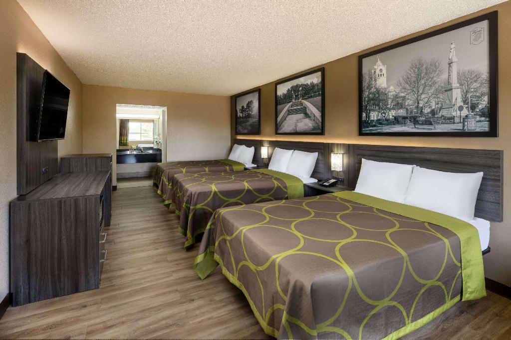 Super 8 by Wyndham McDonough GA