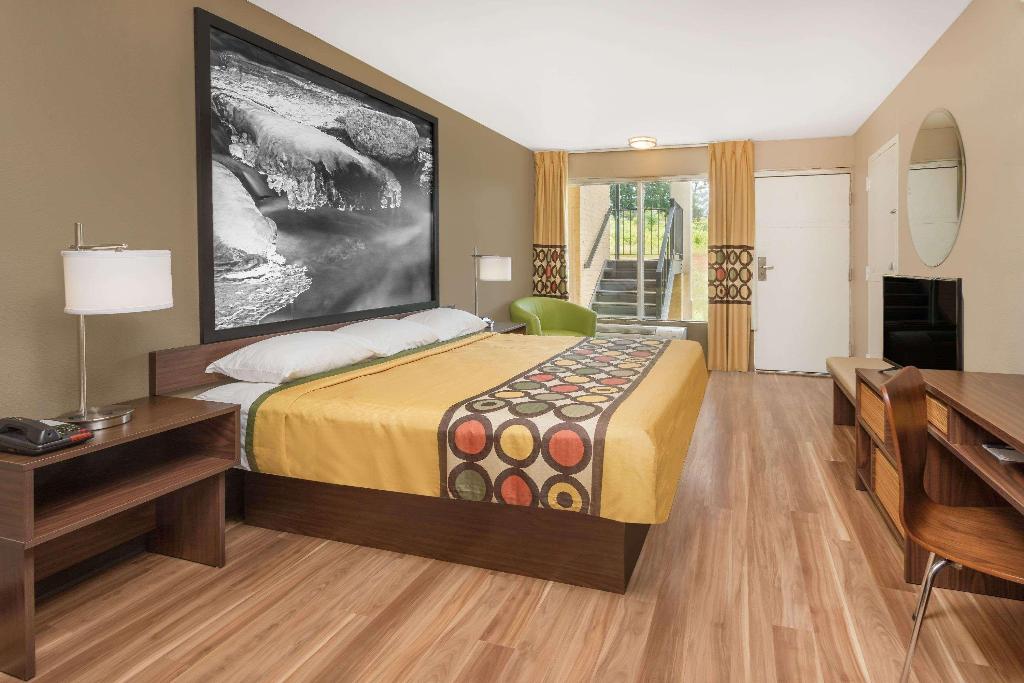 Asheville Airport Inn