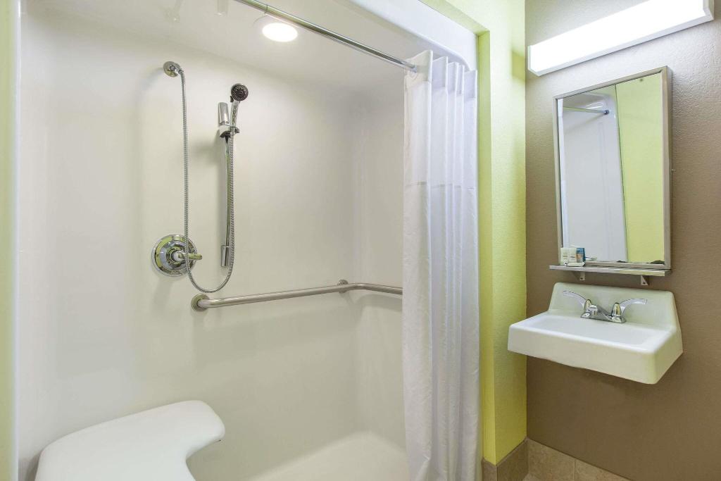 Microtel Inn & Suites by Wyndham Johnstown