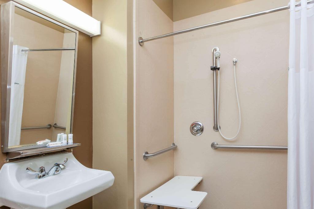 Microtel Inn & Suites By Wyndham Wheeler Ridge