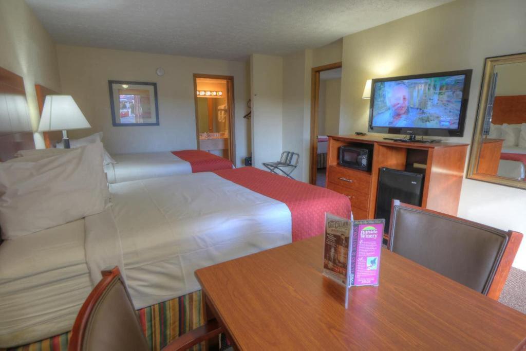 Days Inn by Wyndham Pigeon Forge Parkway