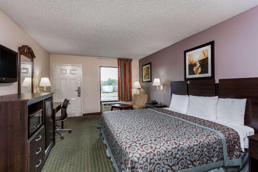 Days Inn By Wyndham Lugoff