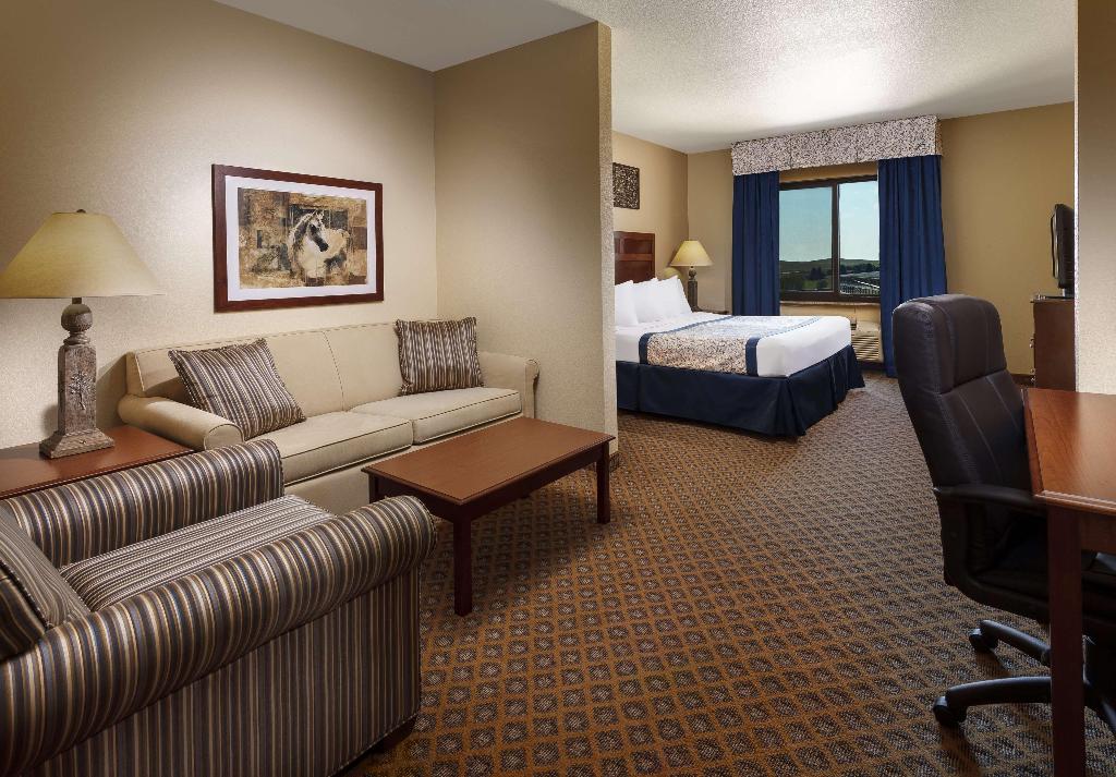 Roosevelt Grand Dakota, Surestay Collection By Bw