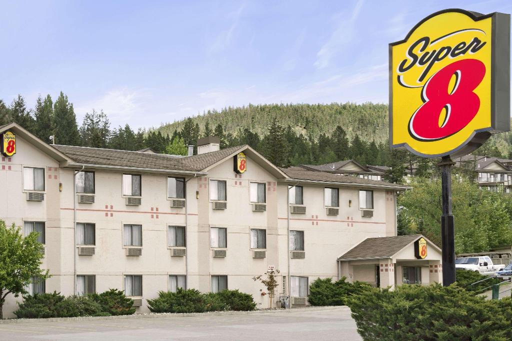 Super 8 by Wyndham Williams Lake