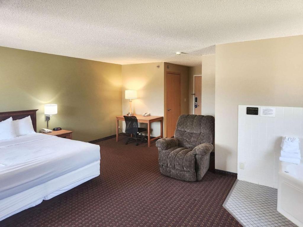 MainStay Suites LeClaire - Quad Cities