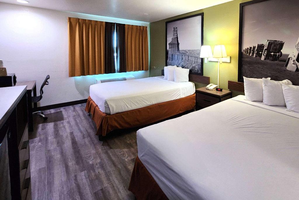 Super 8 by Wyndham Austin North/University Area