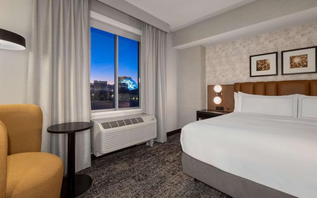 DoubleTree by Hilton Las Vegas East Flamingo
