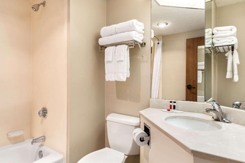 Days Inn By Wyndham Fargo