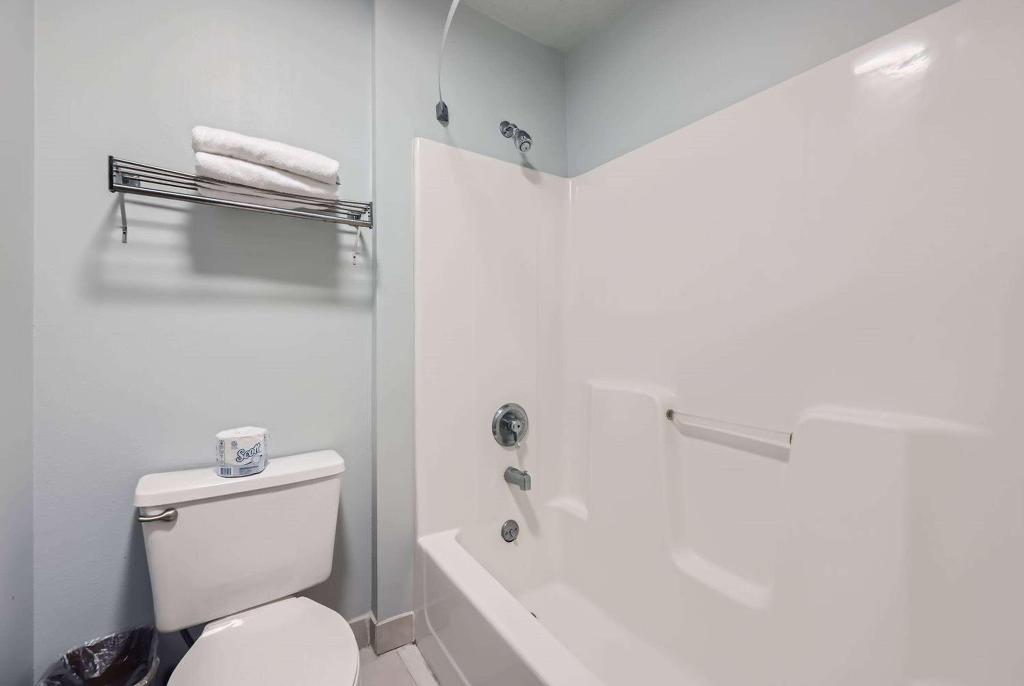 Travelodge by Wyndham Longmont