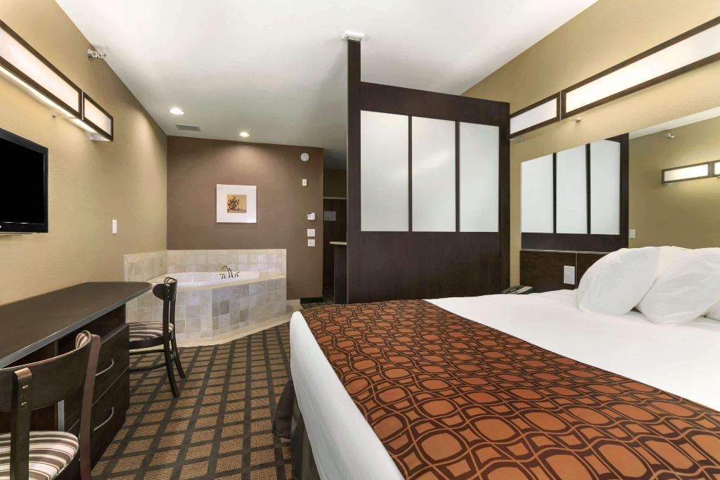 Microtel Inn & Suites By Wyndham Minot