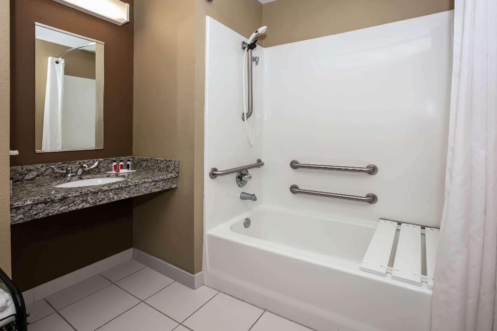 Microtel Inn & Suites By Wyndham Pecos
